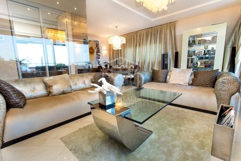 3 quarto Penthouse para venda em Gava com piscina - 1 450 000 € (Ref: 9219250)