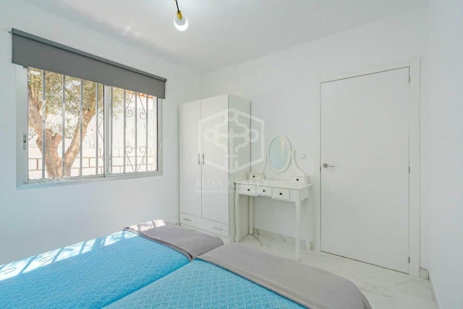 3 makuuhuone Huvila myytävänä paikassa Adeje - 730 000 € (Ref: 9231798)