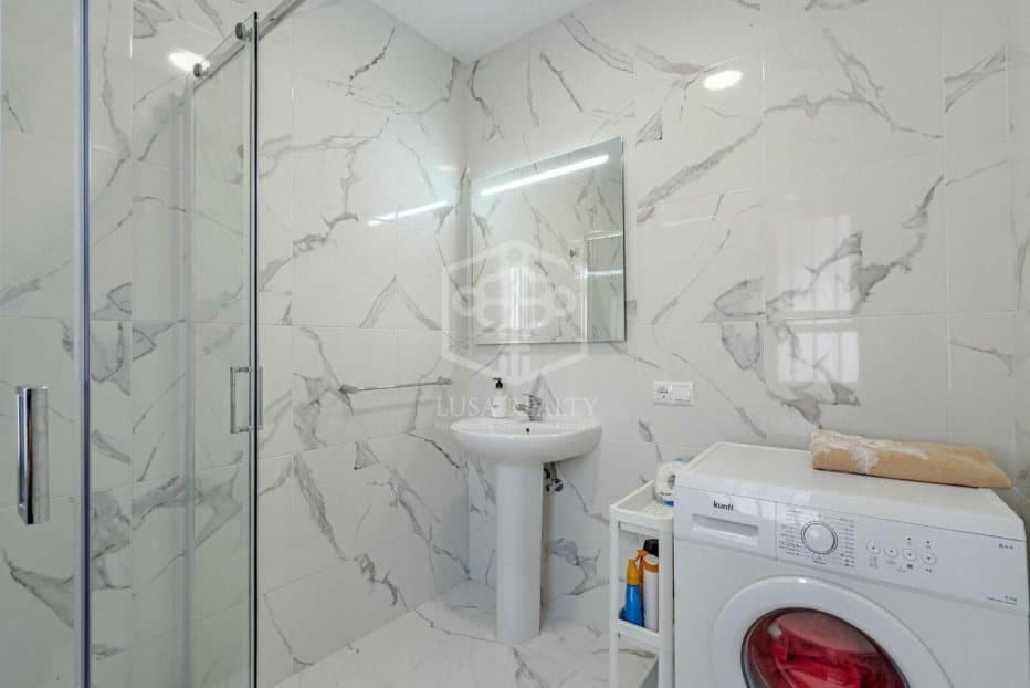 3 makuuhuone Huvila myytävänä paikassa Adeje - 730 000 € (Ref: 9231798)