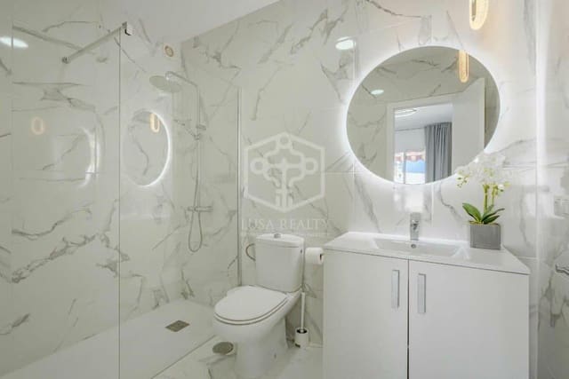 3 quarto Moradia para venda em Callao Salvaje - Playa Paraíso, Adeje - 730 000 € (Ref: 9231798)