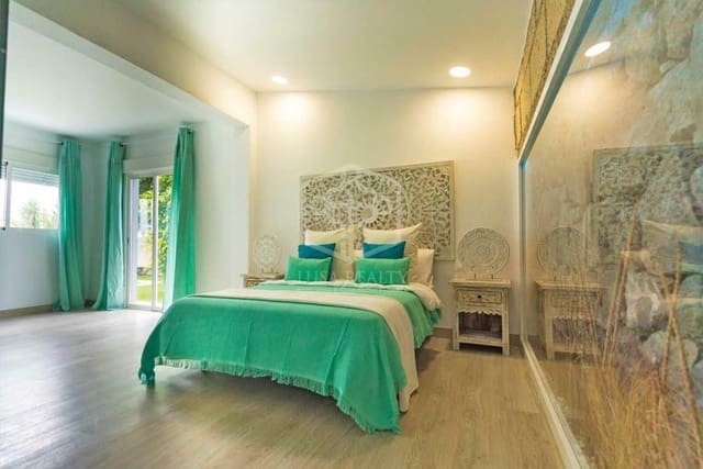 3 slaapkamer Huis te koop in Playa de Fañabé Alto, Adeje - € 1.190.000 (Ref: 9267770)