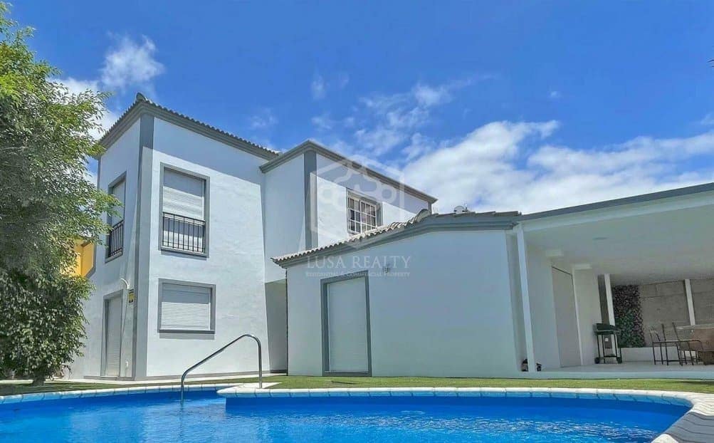 3 slaapkamer Huis te koop in Adeje - € 1.190.000 (Ref: 9267770)