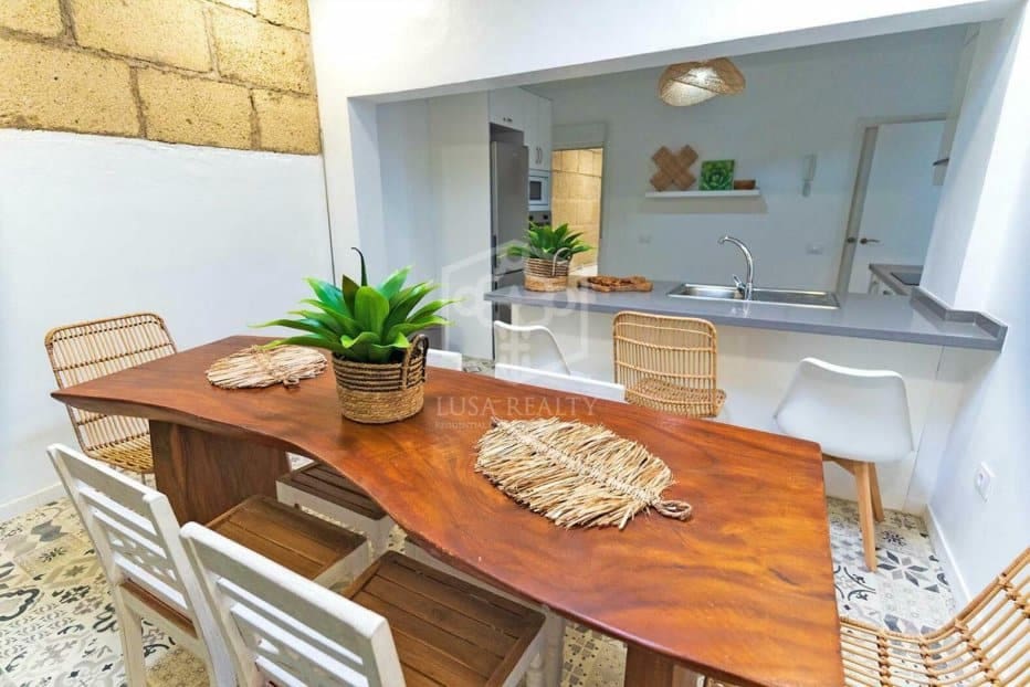 3 slaapkamer Huis te koop in Adeje - € 1.190.000 (Ref: 9267770)