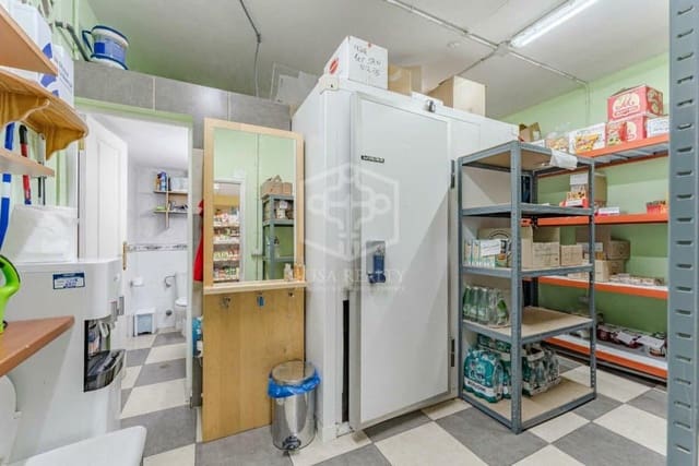 Local Commercial à vendre à Playa de las Americas, Arona - 998 000 € (Ref: 9267772)