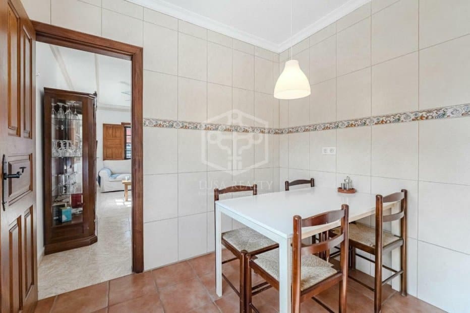 Kaupallinen myytävänä paikassa Guia de Isora - 1 200 000 € (Ref: 9307103)