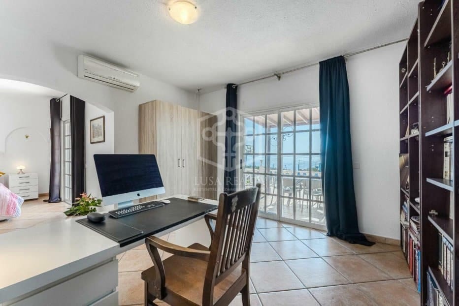 5 camera da letto Villa in vendita in Guia de Isora - 977.000 € (Rif: 9325431)