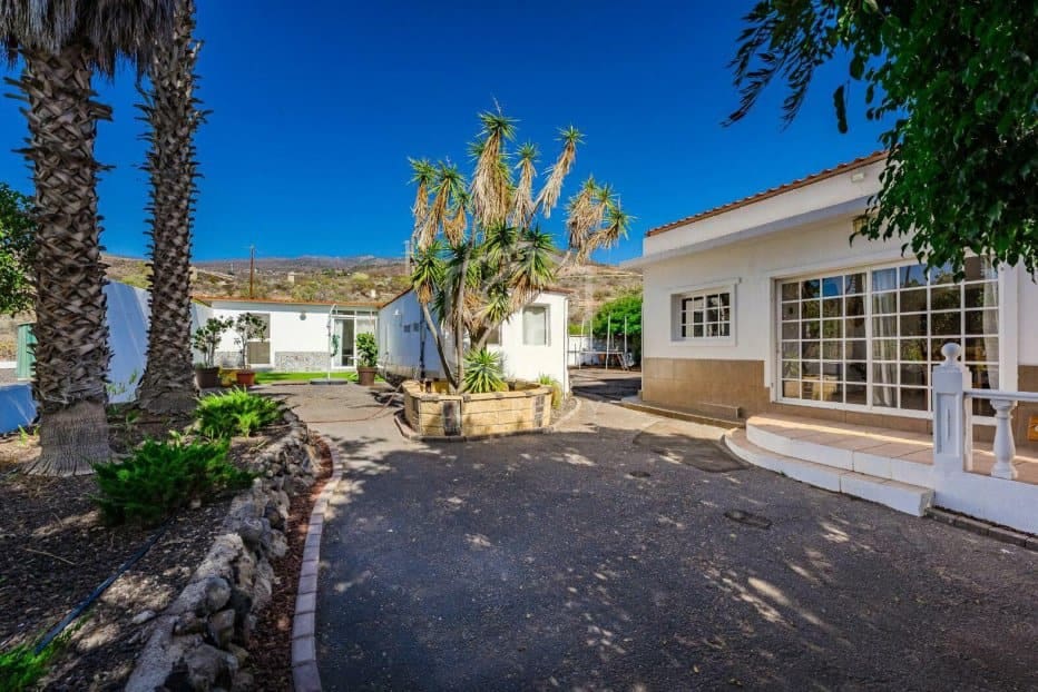 5 camera da letto Villa in vendita in Guia de Isora - 977.000 € (Rif: 9325431)