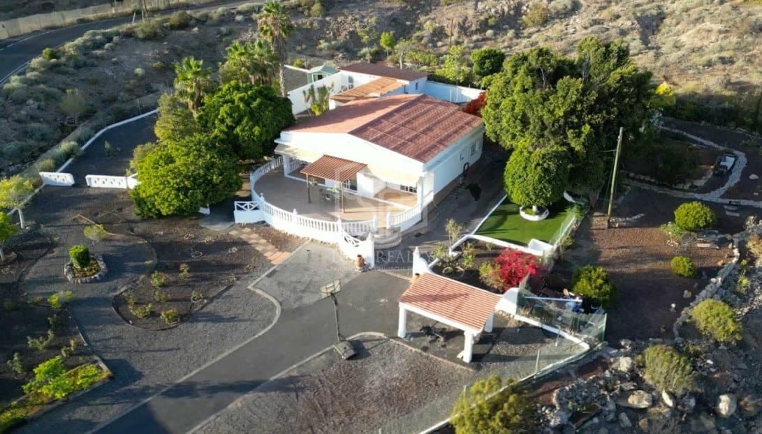 5 camera da letto Villa in vendita in Guia de Isora - 977.000 € (Rif: 9325431)