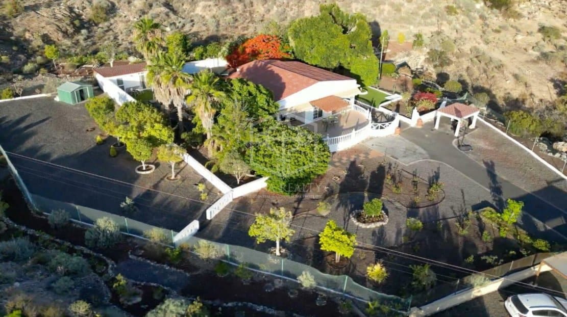 5 camera da letto Villa in vendita in Guia de Isora - 977.000 € (Rif: 9325431)