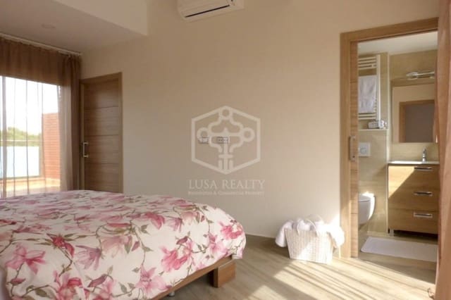 5 chambre Maison de Ville à vendre à Gavà avec garage - 1 490 000 € (Ref: 9352100)