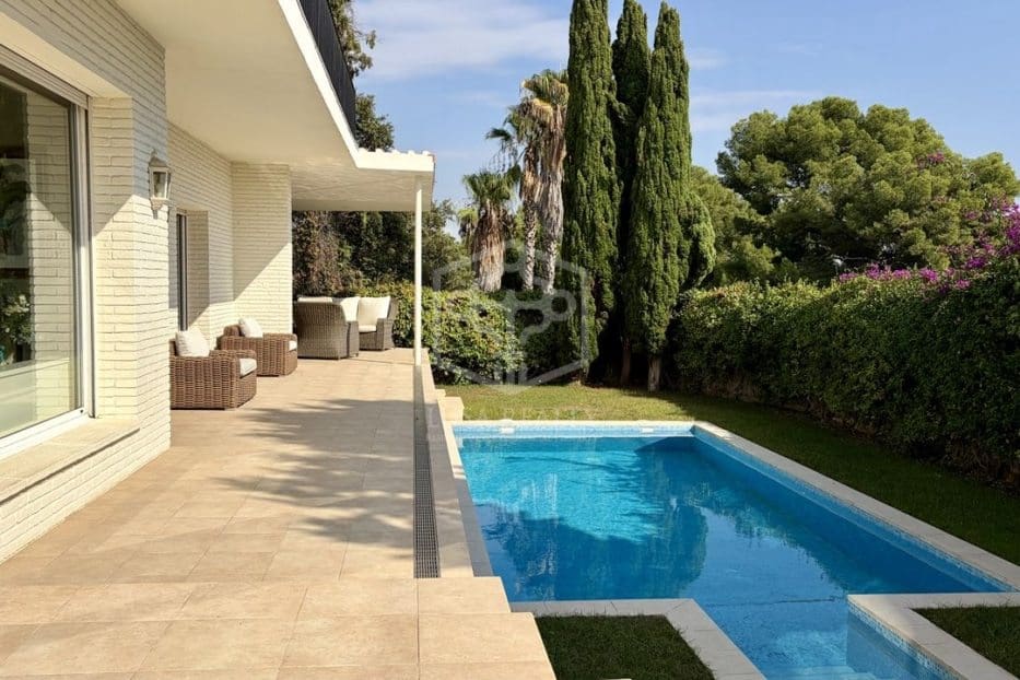 5 soveværelse Villa til salg i Barcelona by med swimmingpool garage - € 6.000.000 (Ref: 9352101)