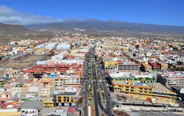 Terre non Aménagée à vendre à San Isidro de Abona, Granadilla de Abona - 2 000 000 € (Ref: 9357599)