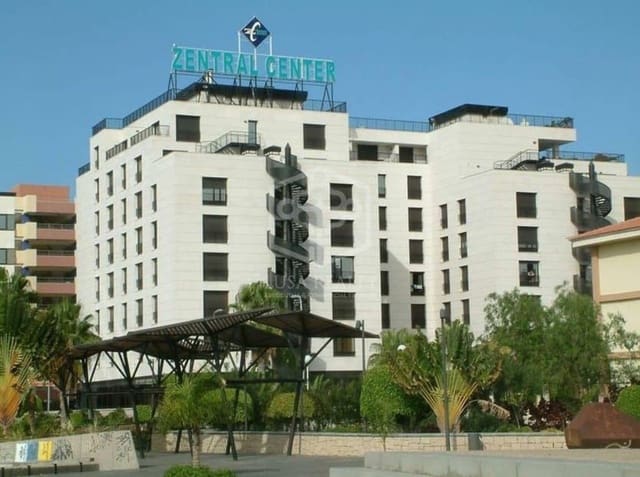 Local Commercial à vendre à Playa de las Americas, Arona - 1 900 000 € (Ref: 9357600)