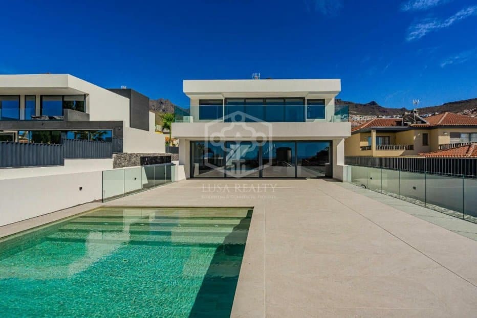 5 soverom Villa til salgs i Adeje - € 3 500 000 (Ref: 9394391)