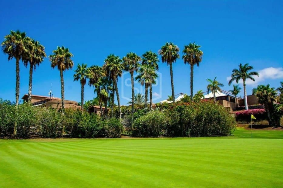 4 soverom Villa til salgs i Arona - € 1 800 000 (Ref: 9394392)