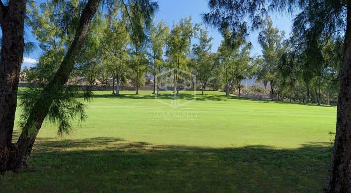 4 soverom Villa til salgs i Arona - € 1 800 000 (Ref: 9394392)