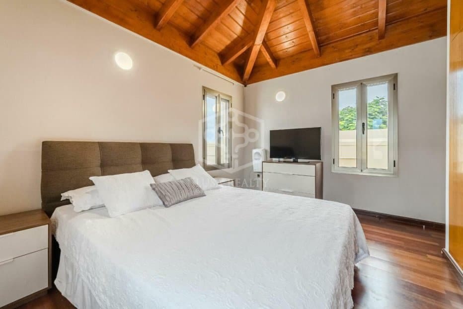 4 bedroom Villa for sale in Tacoronte - € 938,520 (Ref: 9394394)