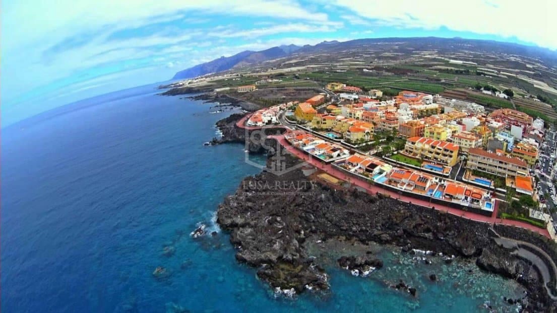 Comercial para venda em Guia de Isora - 1 100 000 € (Ref: 9409867)