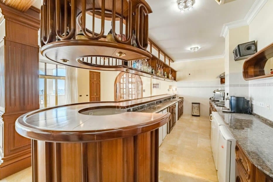 8 chambre Villa/Maison à vendre à Santa Cruz de Tenerife - 2 490 000 € (Ref: 9426361)