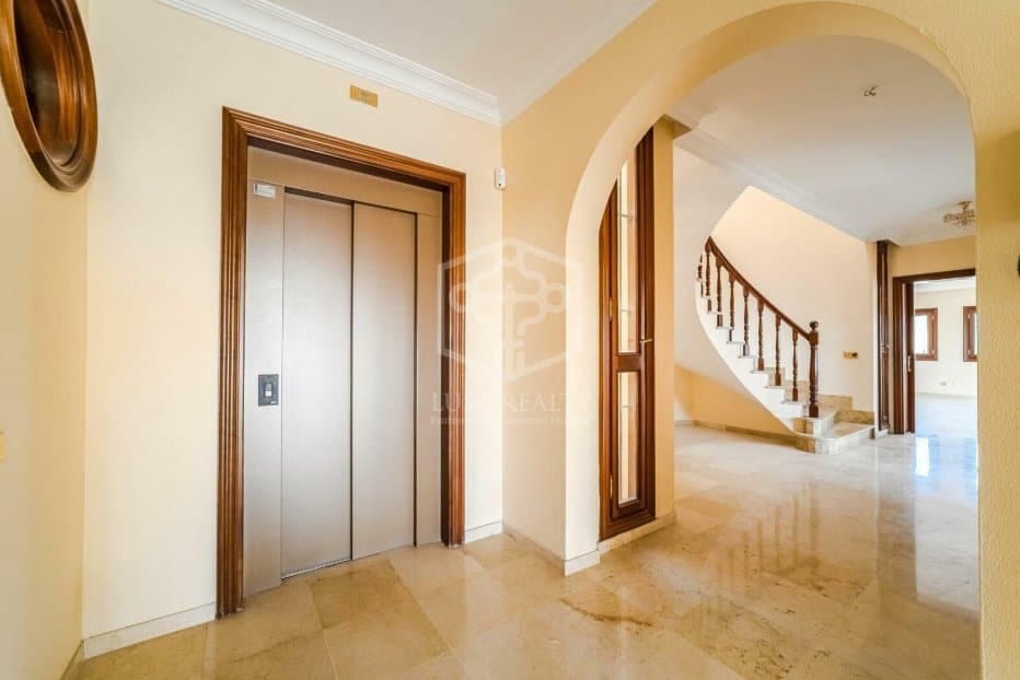 8 chambre Villa/Maison à vendre à Santa Cruz de Tenerife - 2 490 000 € (Ref: 9426361)