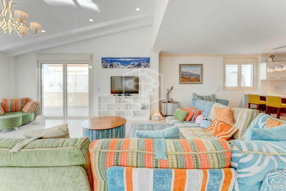 Chalet de 4 habitaciones en Adeje en venta - 5.500.000 € (Ref: 9450841)