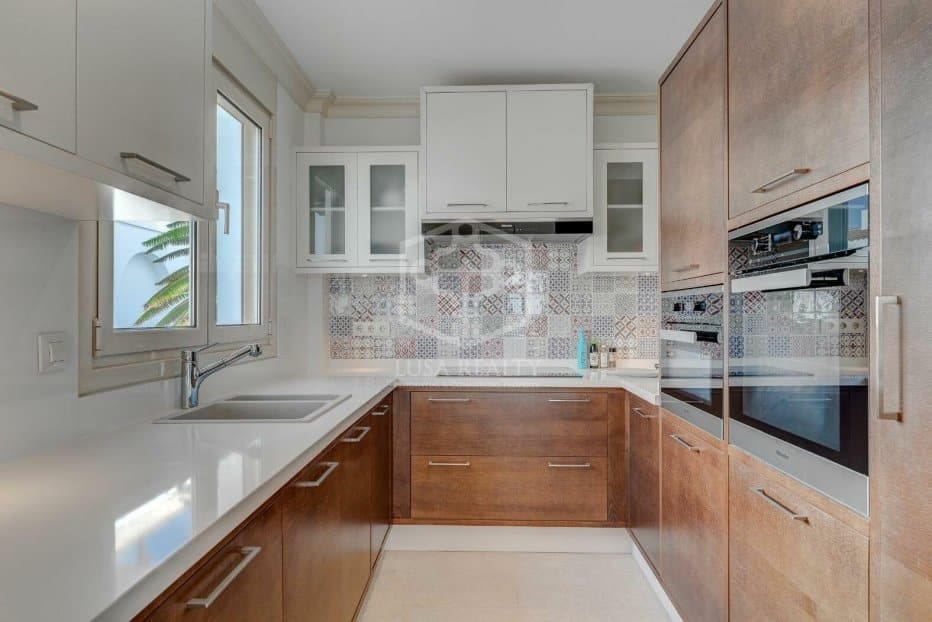 Chalet de 4 habitaciones en Adeje en venta - 5.500.000 € (Ref: 9450841)