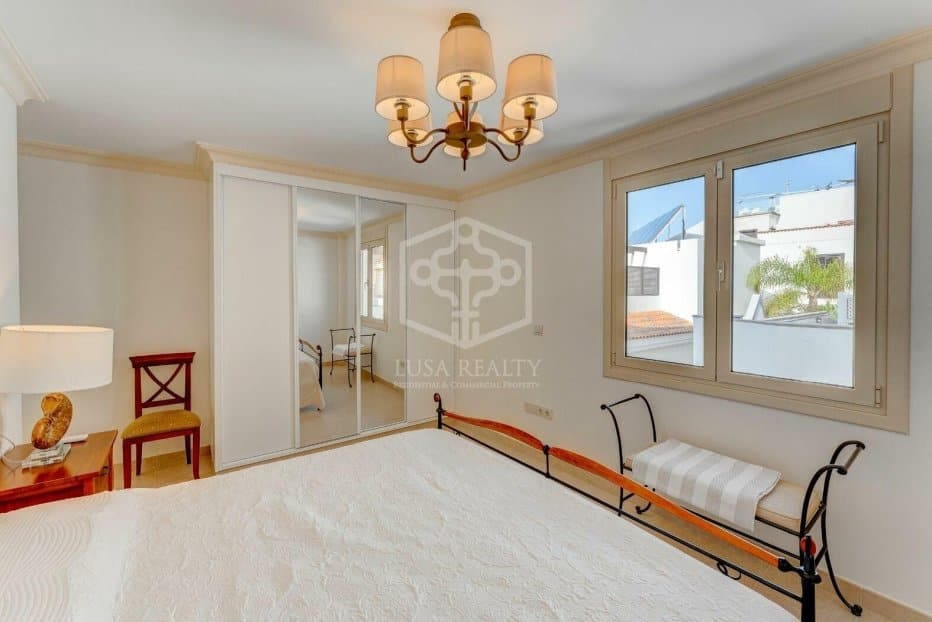 Chalet de 4 habitaciones en Adeje en venta - 5.500.000 € (Ref: 9450841)