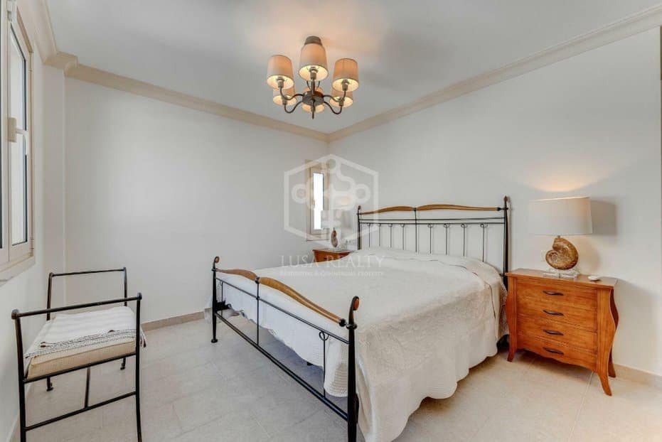 Chalet de 4 habitaciones en Adeje en venta - 5.500.000 € (Ref: 9450841)