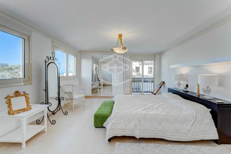 Chalet de 4 habitaciones en Adeje en venta - 5.500.000 € (Ref: 9450841)