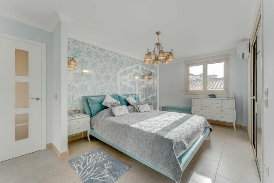 Chalet de 4 habitaciones en Adeje en venta - 5.500.000 € (Ref: 9450841)