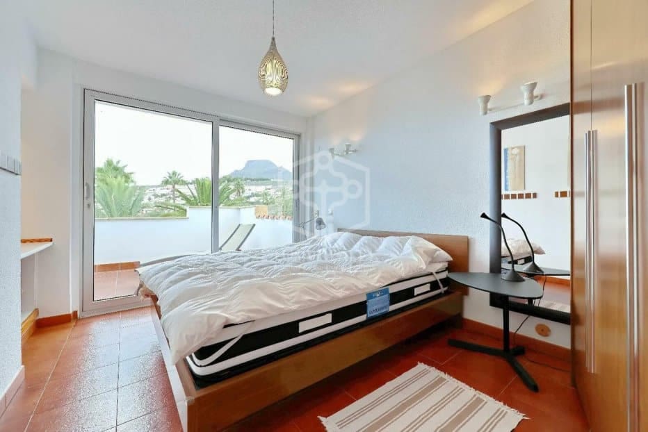 27 sovrum Kommersiell till salu i Arona - 3 500 000 € (Ref: 9450842)