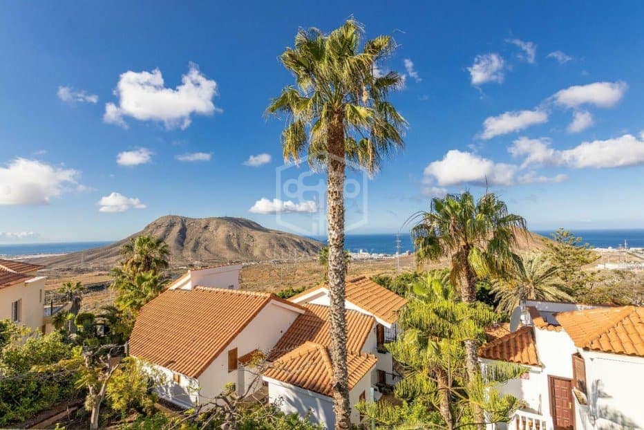 27 sovrum Kommersiell till salu i Arona - 3 500 000 € (Ref: 9450842)