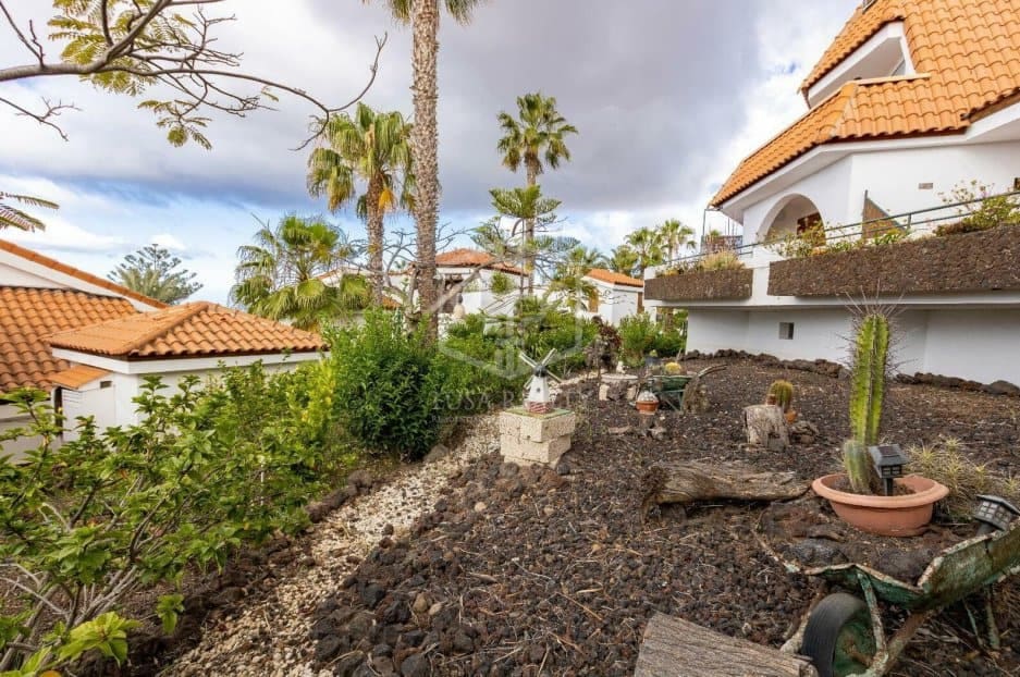 27 sovrum Kommersiell till salu i Arona - 3 500 000 € (Ref: 9450842)