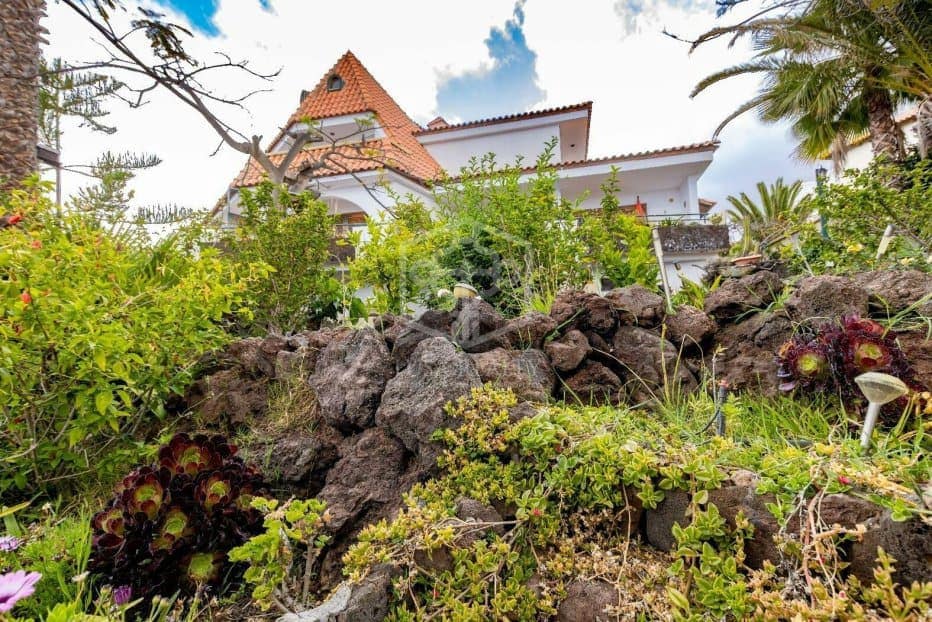 27 sovrum Kommersiell till salu i Arona - 3 500 000 € (Ref: 9450842)