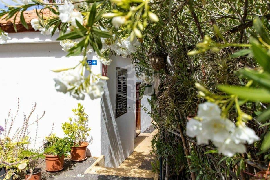 27 sovrum Kommersiell till salu i Arona - 3 500 000 € (Ref: 9450842)