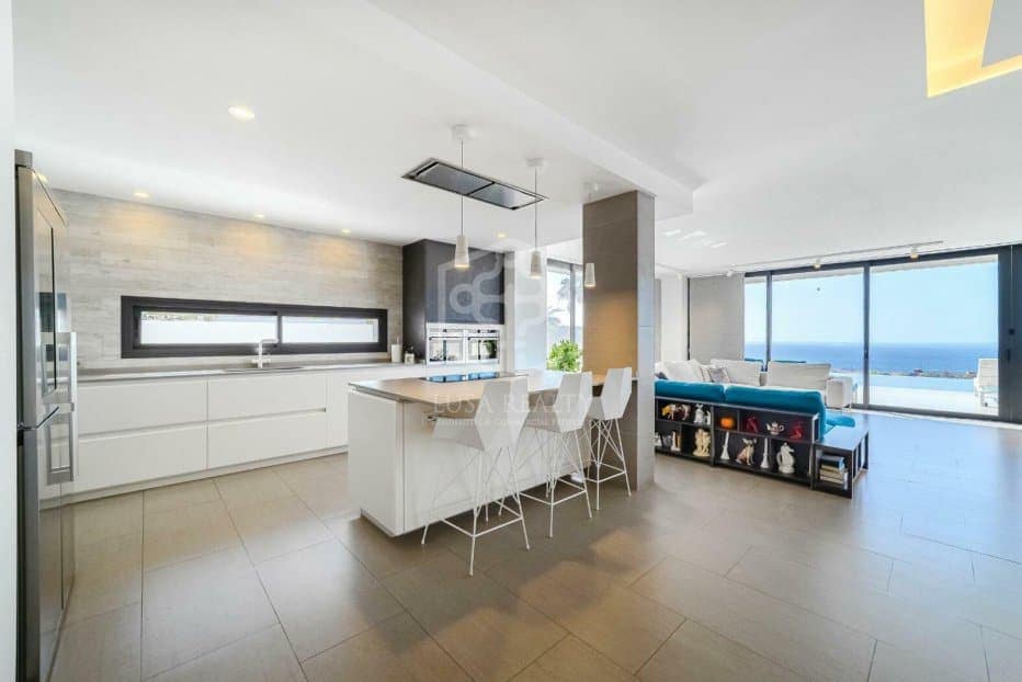 5 soverom Villa til salgs i Adeje - € 2 950 000 (Ref: 9450843)