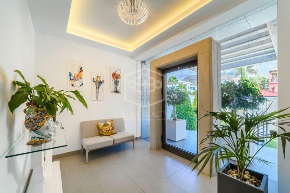 5 soverom Villa til salgs i Adeje - € 2 950 000 (Ref: 9450843)