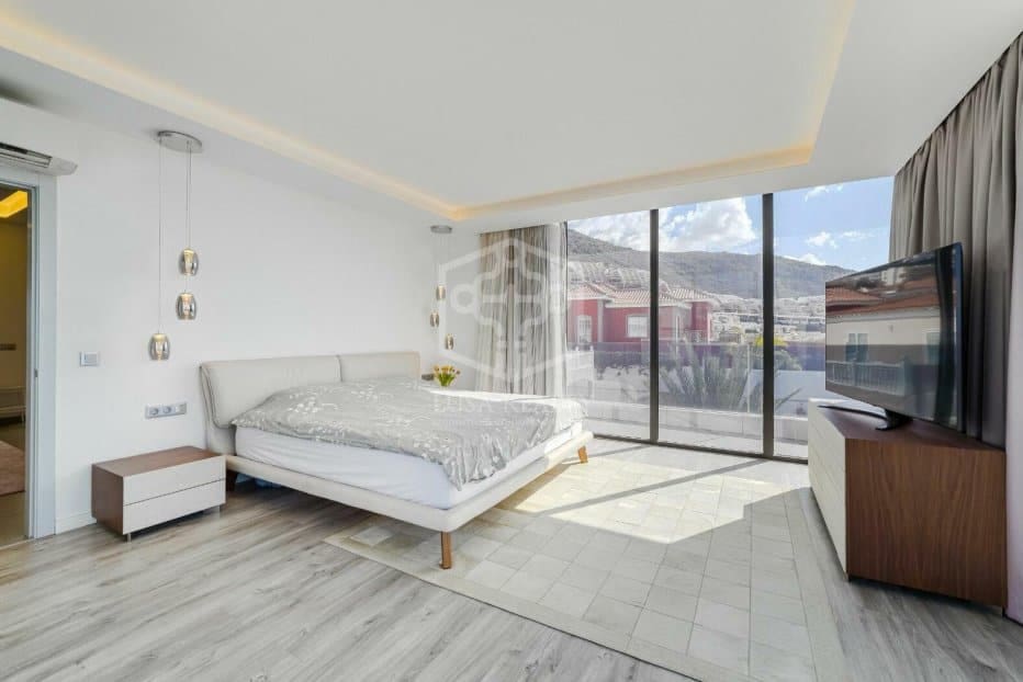 5 soverom Villa til salgs i Adeje - € 2 950 000 (Ref: 9450843)