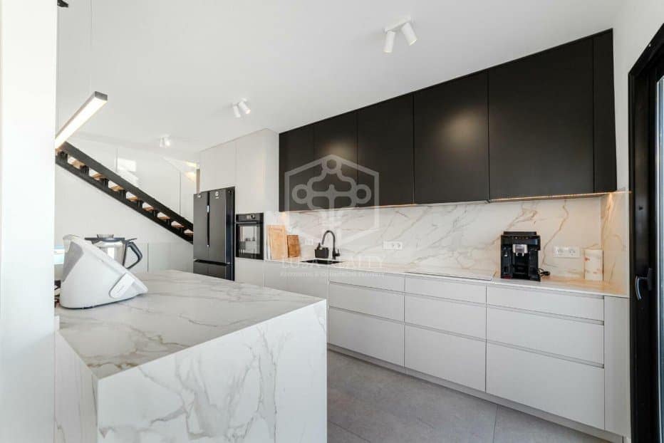 4 soverom Villa til salgs i Candelaria - € 990 000 (Ref: 9450846)