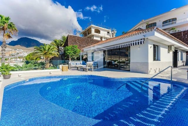 4 soverom Villa til salgs i San Eugenio Alto, Adeje - € 2 600 000 (Ref: 9500332)