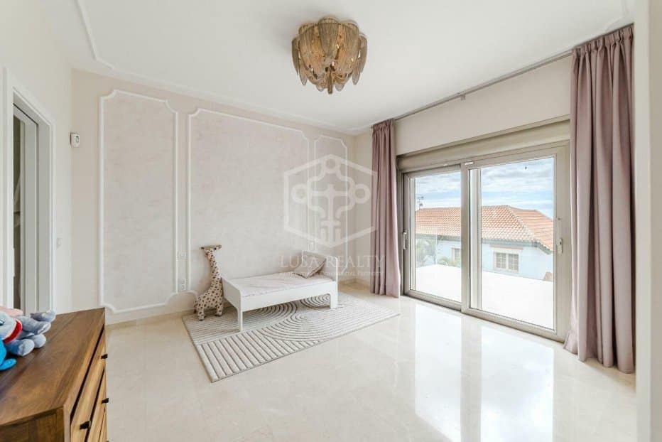 5 bedroom Villa for sale in Adeje - € 2,300,000 (Ref: 9500333)