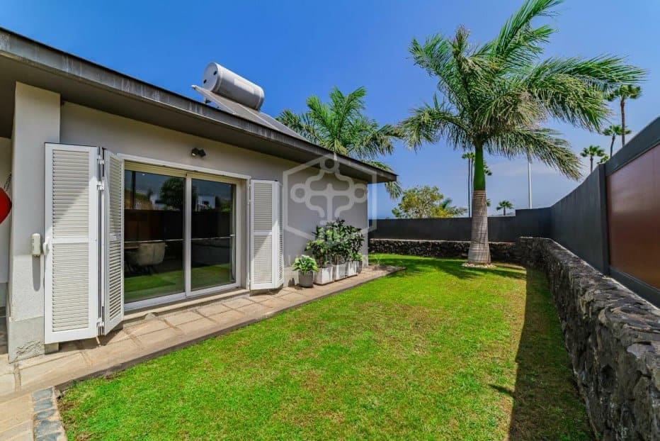 4 bedroom Villa for sale in La Orotava - € 1,270,000 (Ref: 9500334)