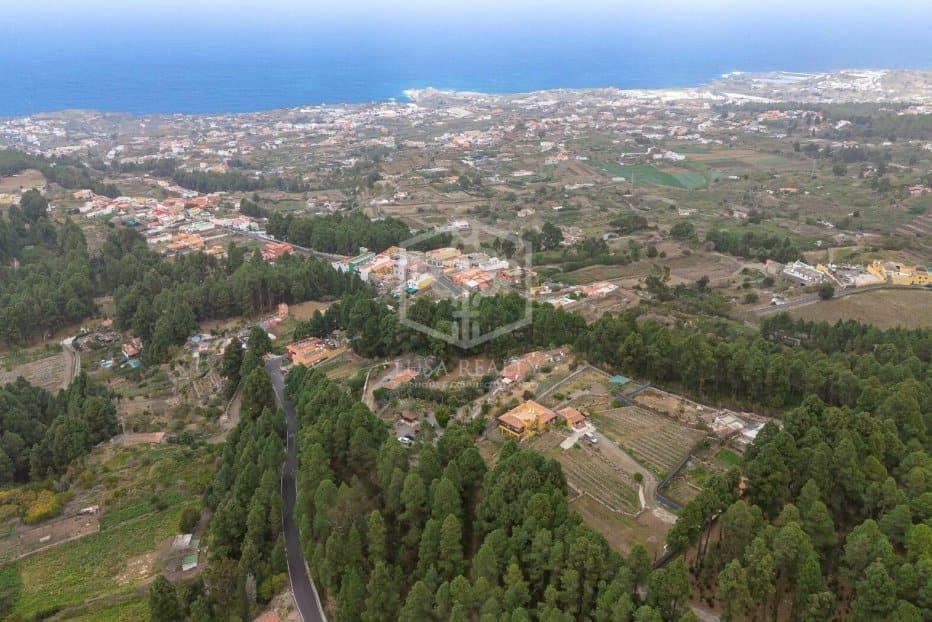 4 bedroom Villa for sale in Icod de los Vinos - € 950,000 (Ref: 9500336)