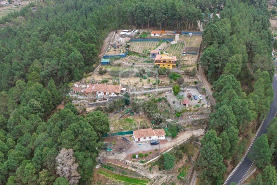 4 bedroom Villa for sale in Icod de los Vinos - € 950,000 (Ref: 9500336)