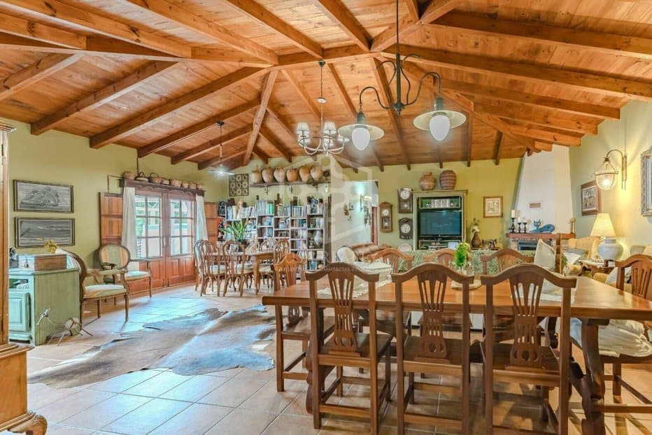 4 bedroom Villa for sale in Icod de los Vinos - € 950,000 (Ref: 9500336)