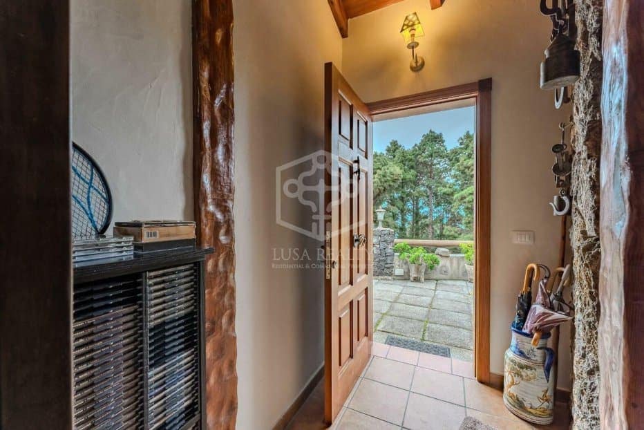 4 bedroom Villa for sale in Icod de los Vinos - € 950,000 (Ref: 9500336)