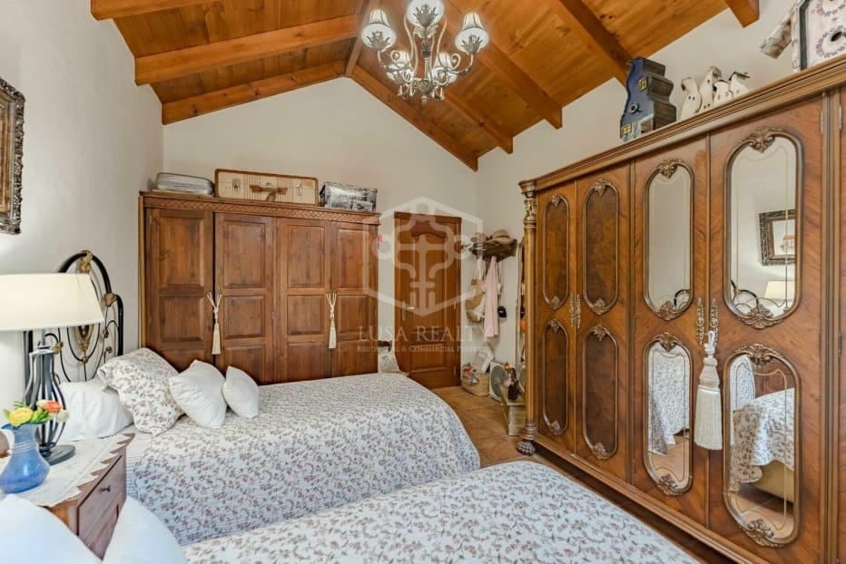 4 bedroom Villa for sale in Icod de los Vinos - € 950,000 (Ref: 9500336)