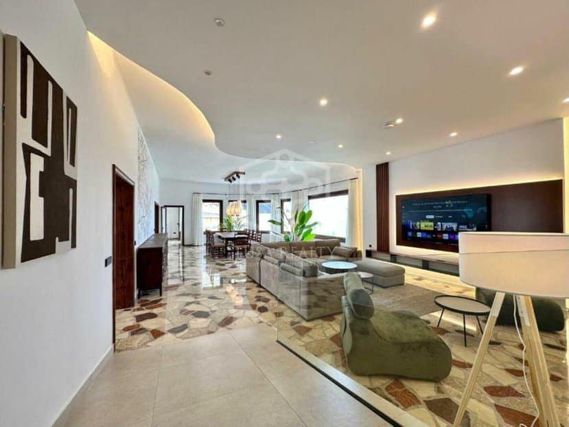 8 bedroom Villa for sale in Buenavista del Norte - € 3,700,000 (Ref: 9522823)