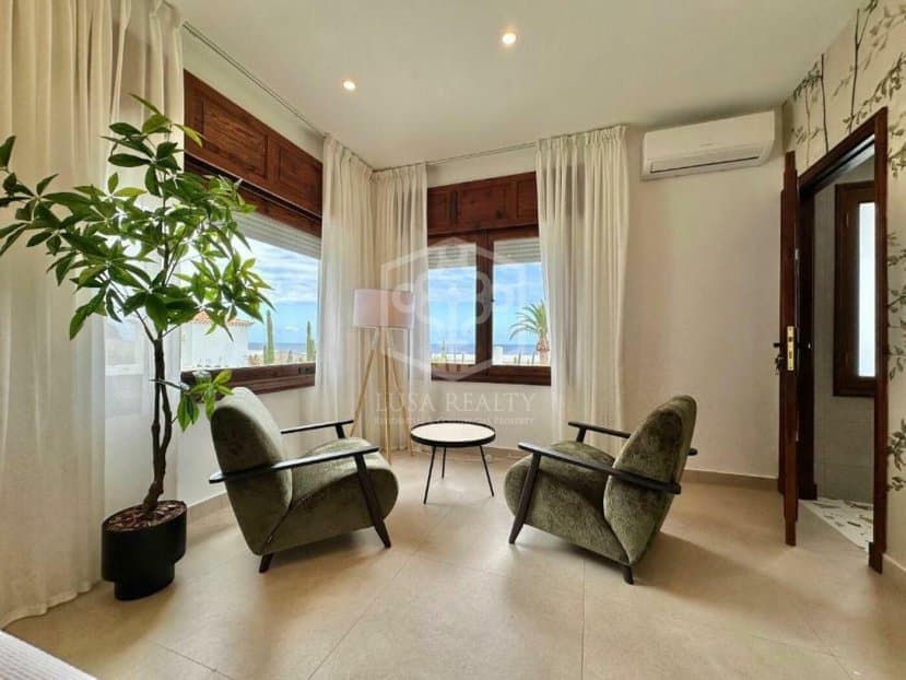 8 bedroom Villa for sale in Buenavista del Norte - € 3,700,000 (Ref: 9522823)