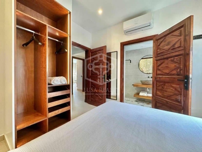 8 bedroom Villa for sale in Buenavista del Norte - € 3,700,000 (Ref: 9522823)